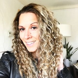 Meet your Posher, Nina